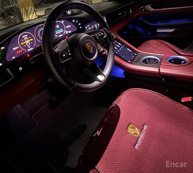 Porsche Taycan
