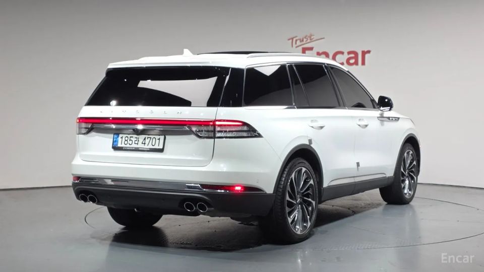 Lincoln Aviator