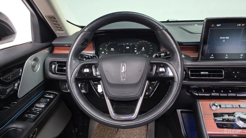 Lincoln Aviator