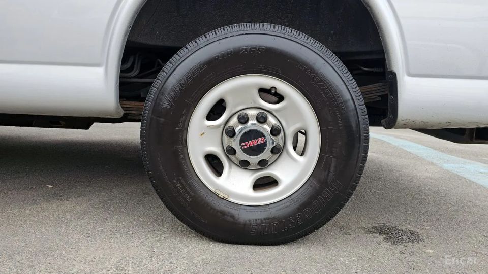 GMC Savana