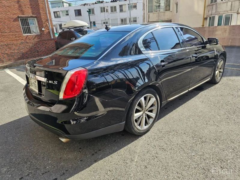 Lincoln MKS