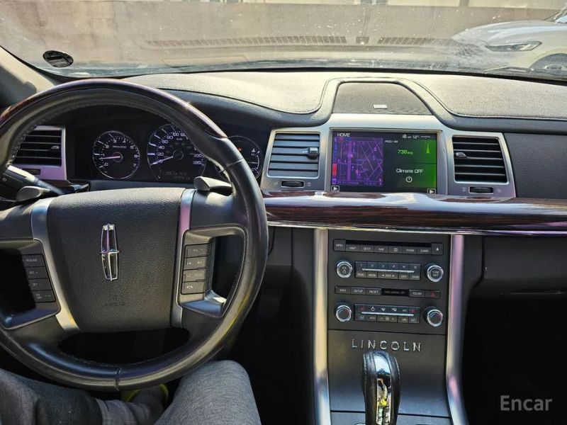 Lincoln MKS