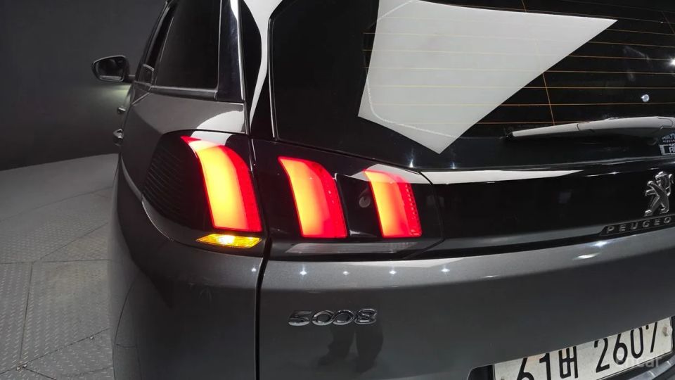 Peugeot 5008