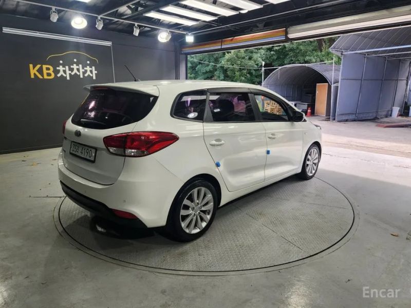 Kia Carens