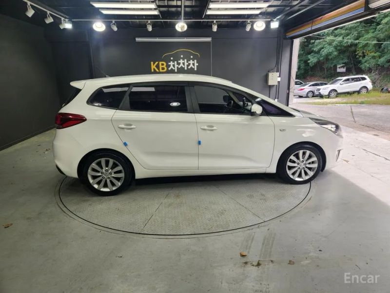 Kia Carens