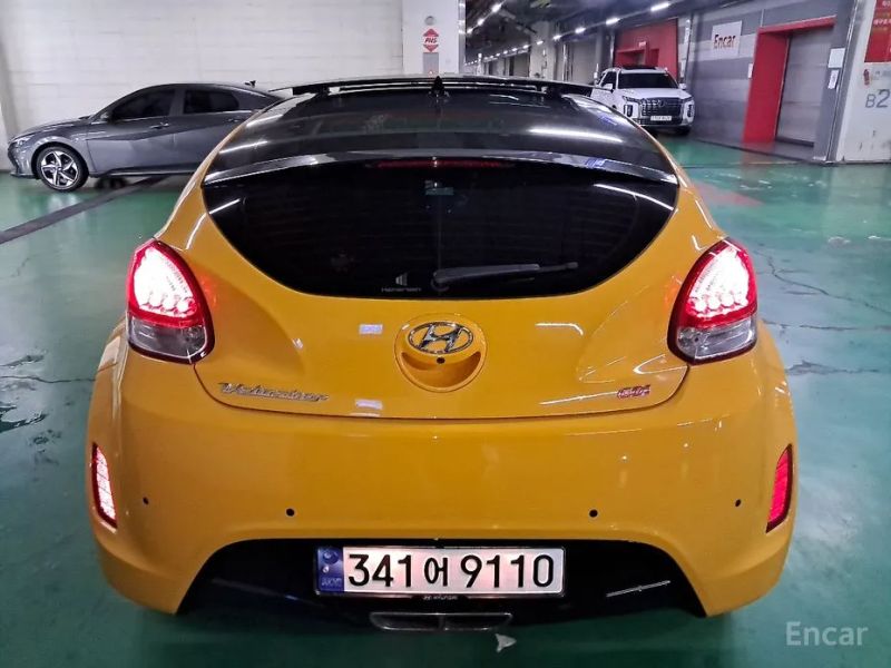 Hyundai Veloster