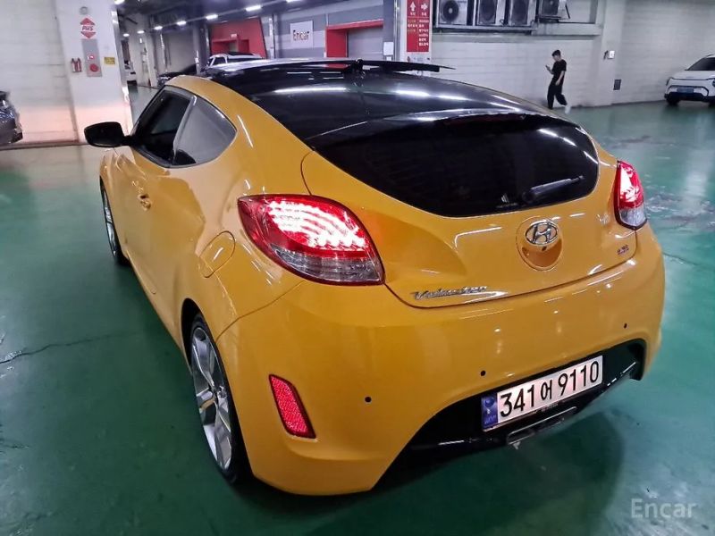 Hyundai Veloster