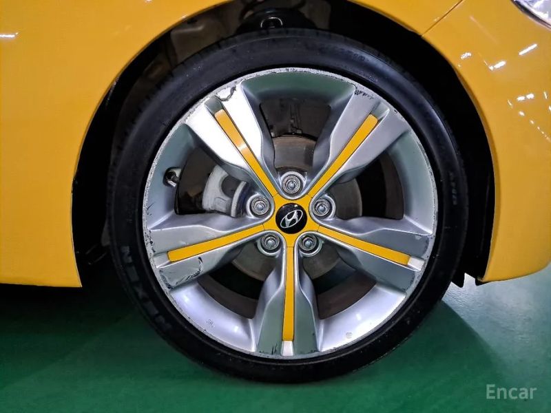 Hyundai Veloster