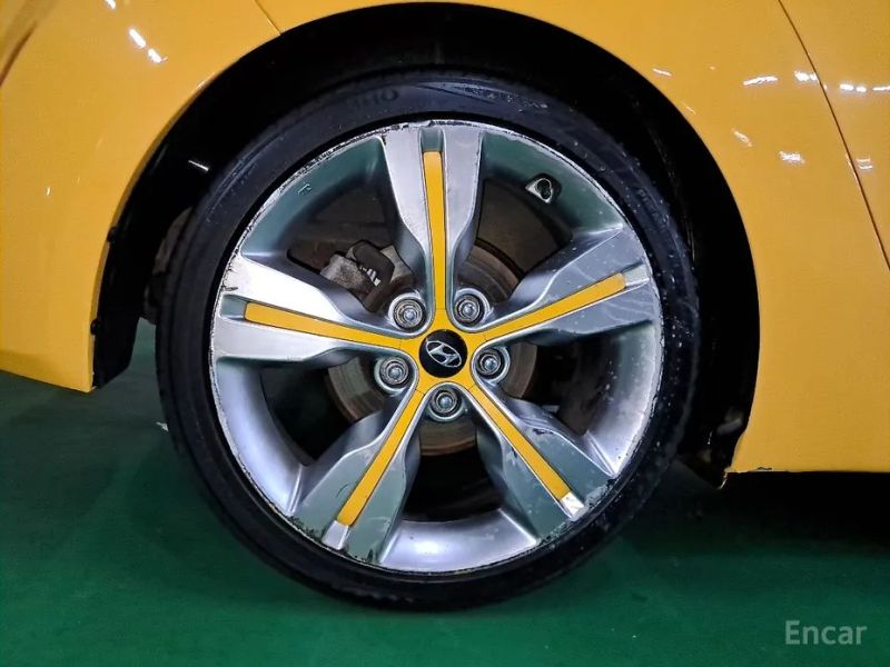 Hyundai Veloster