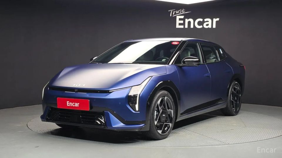 Kia EV4