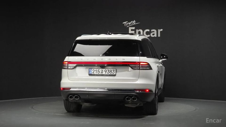 Lincoln Aviator