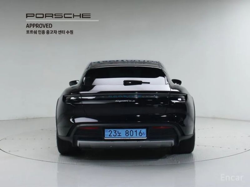 Porsche Taycan