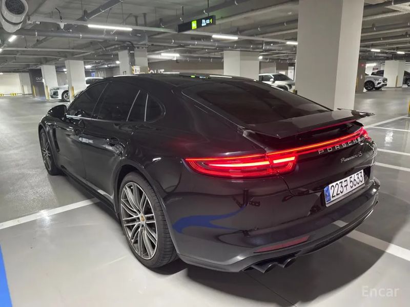 Porsche Panamera