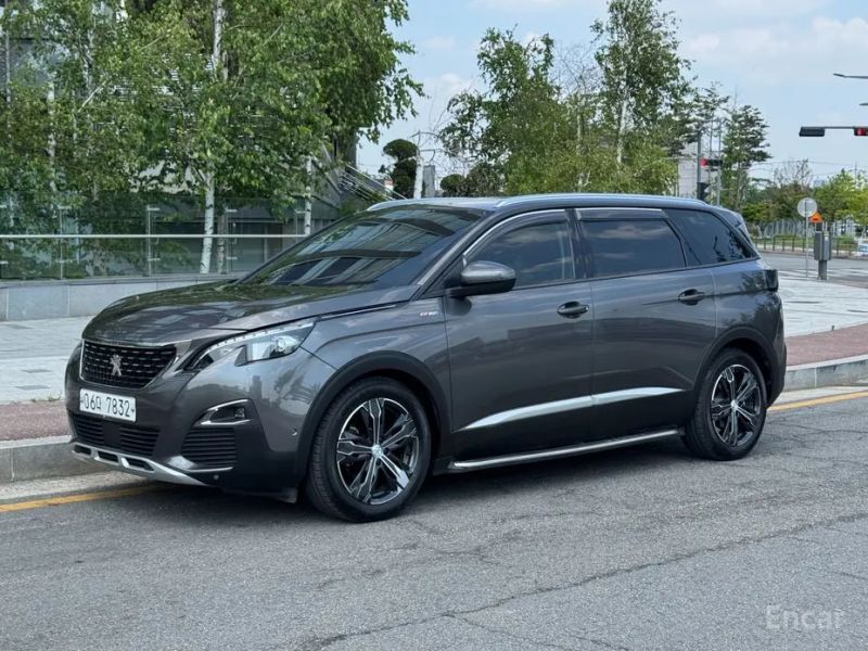 Peugeot 5008
