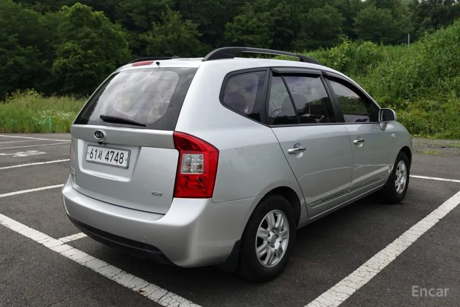 Kia Carens
