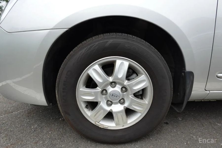 Kia Carens