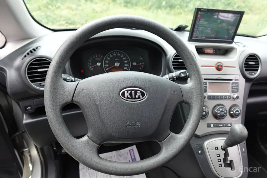 Kia Carens
