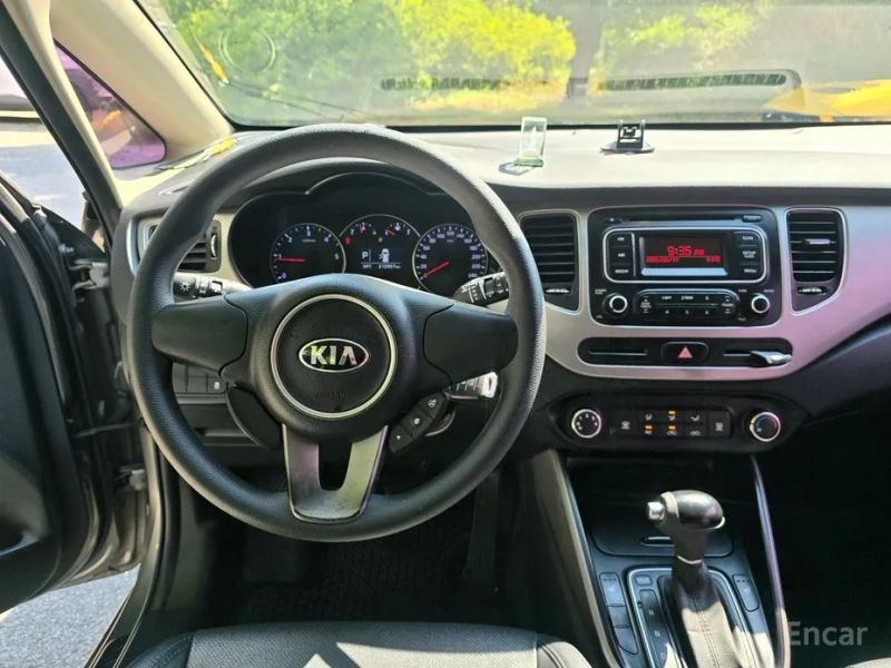 Kia Carens