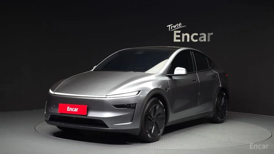Tesla model-y