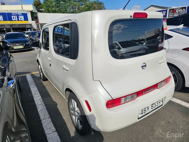 Nissan Cube