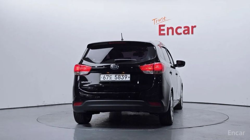 Kia Carens