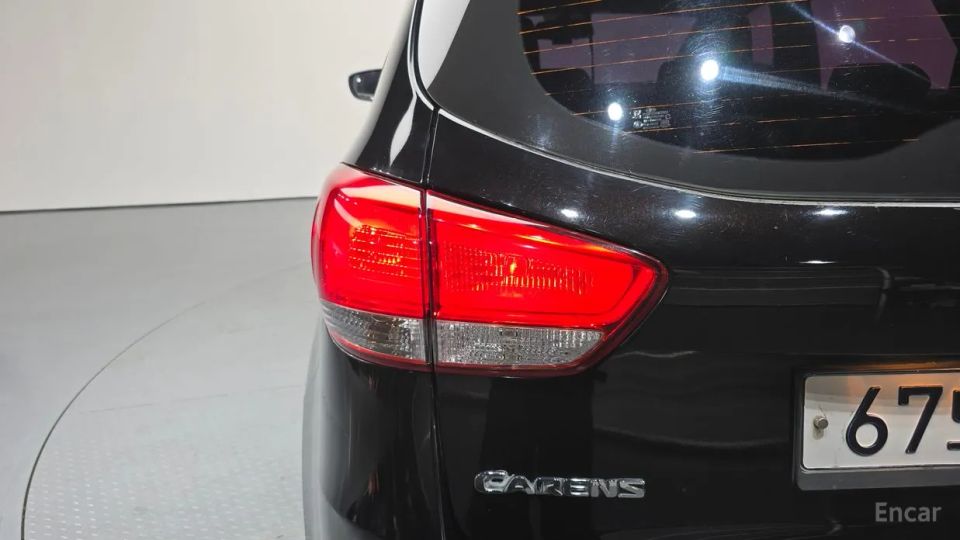 Kia Carens