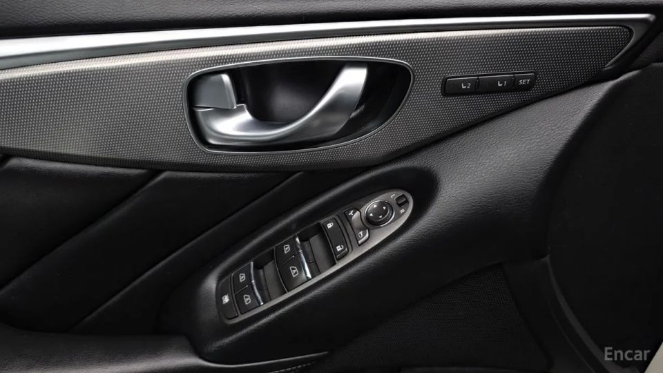 Infiniti Q50