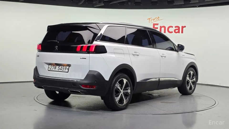 Peugeot 5008
