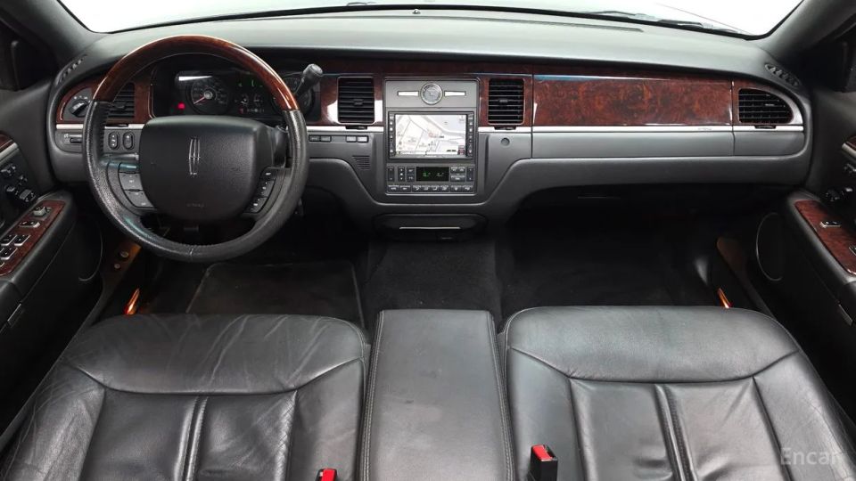 Lincoln Town Car