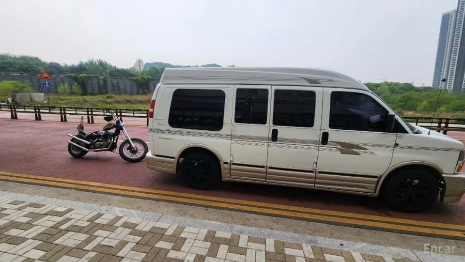 Chevrolet Chevy Van