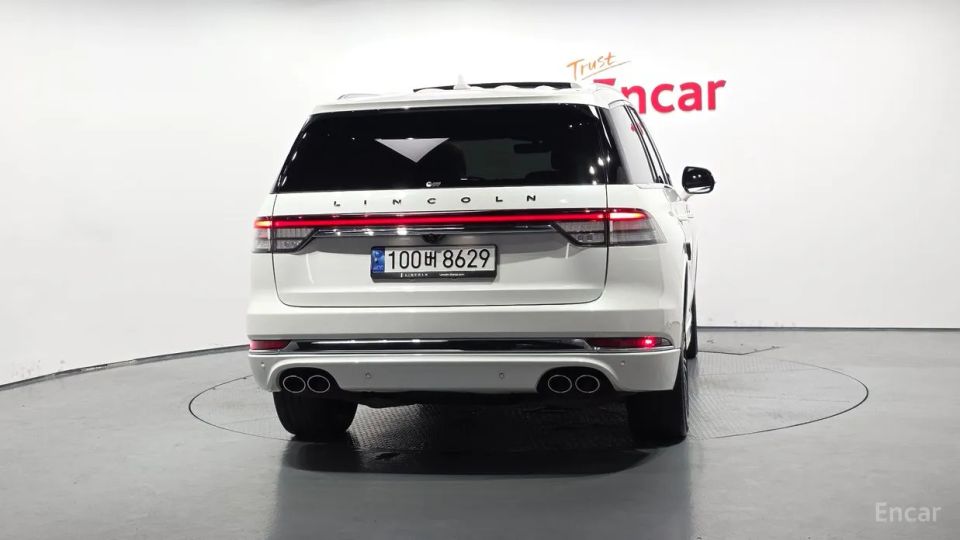 Lincoln Aviator