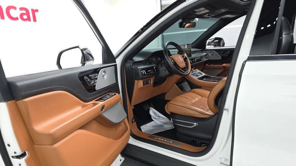 Lincoln Aviator