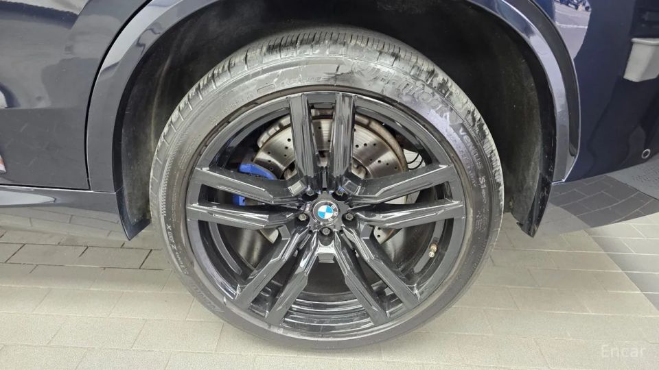 BMW X5M