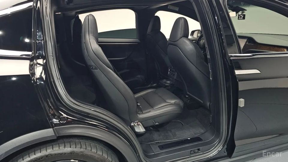 Tesla model-x
