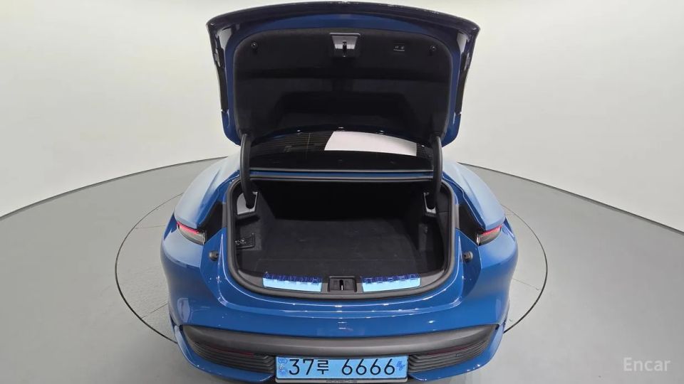 Porsche Taycan