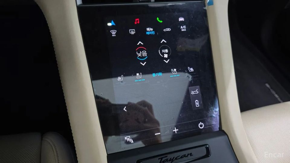 Porsche Taycan