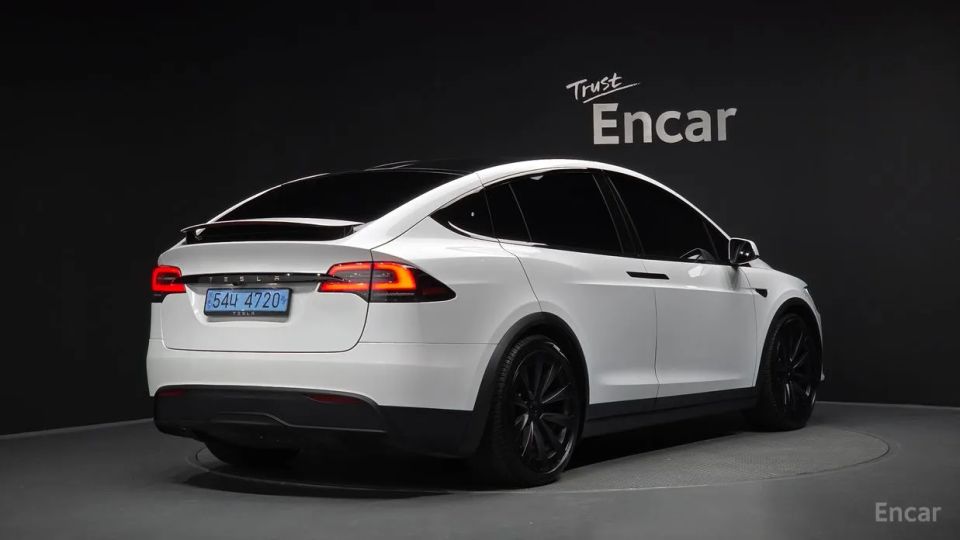 Tesla model-x