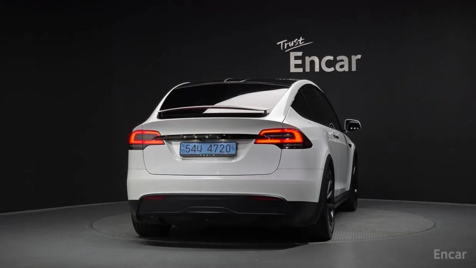 Tesla model-x