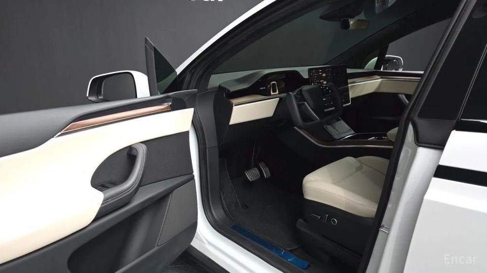 Tesla model-x