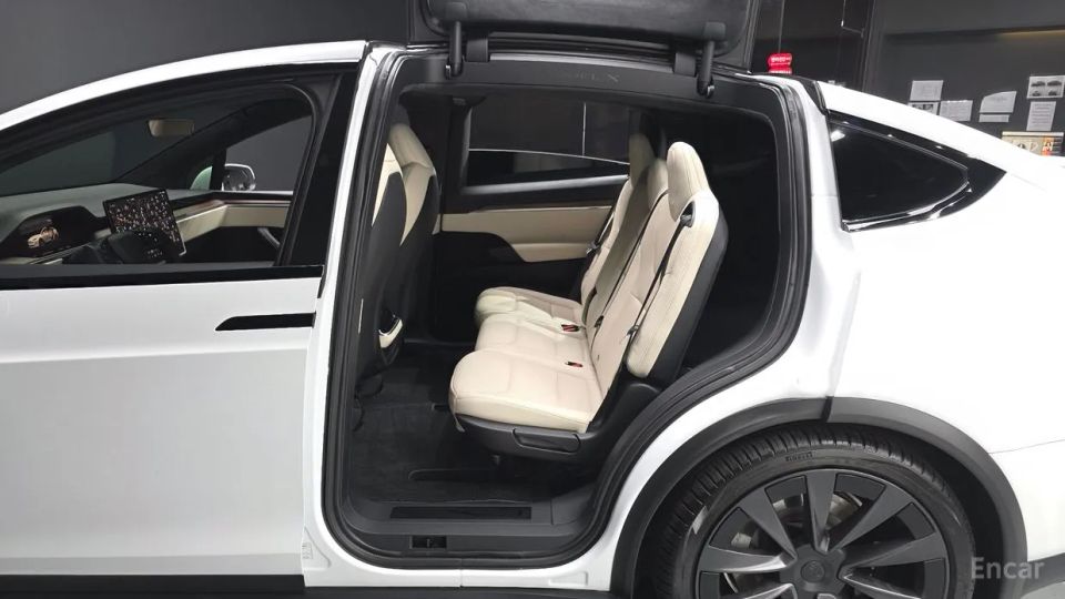 Tesla model-x
