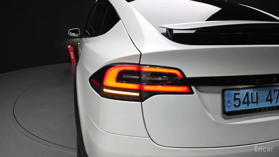 Tesla model-x