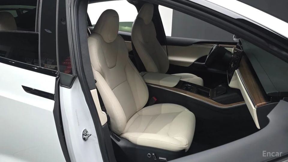 Tesla model-x