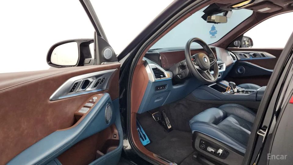 BMW XM