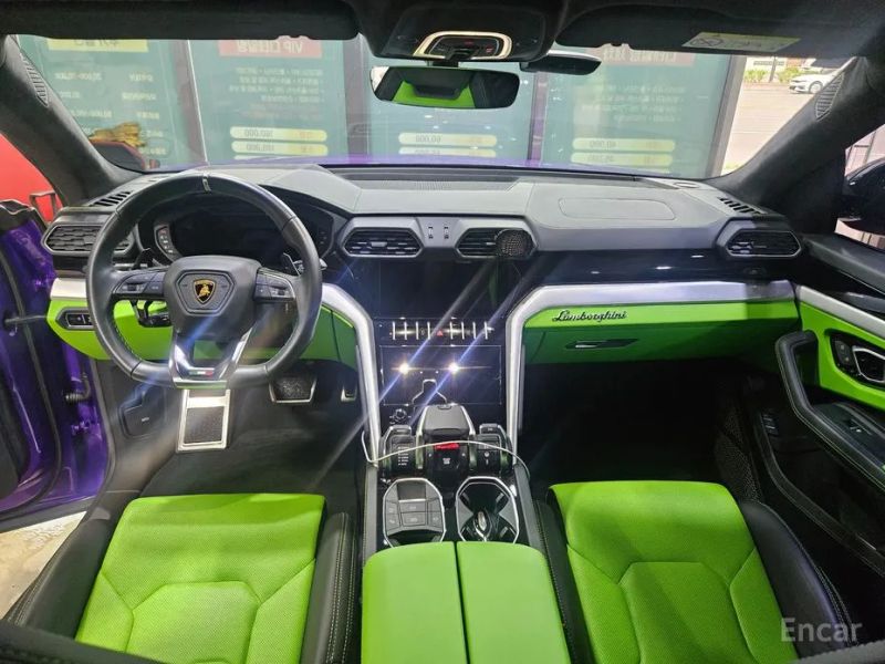 Lamborghini urus