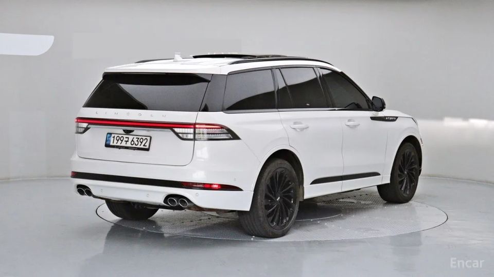 Lincoln Aviator