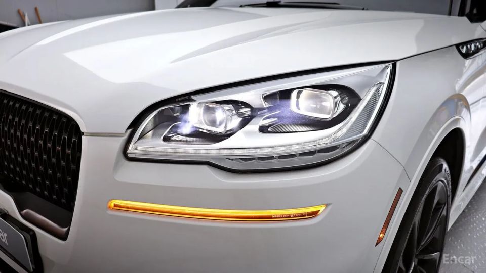 Lincoln Aviator