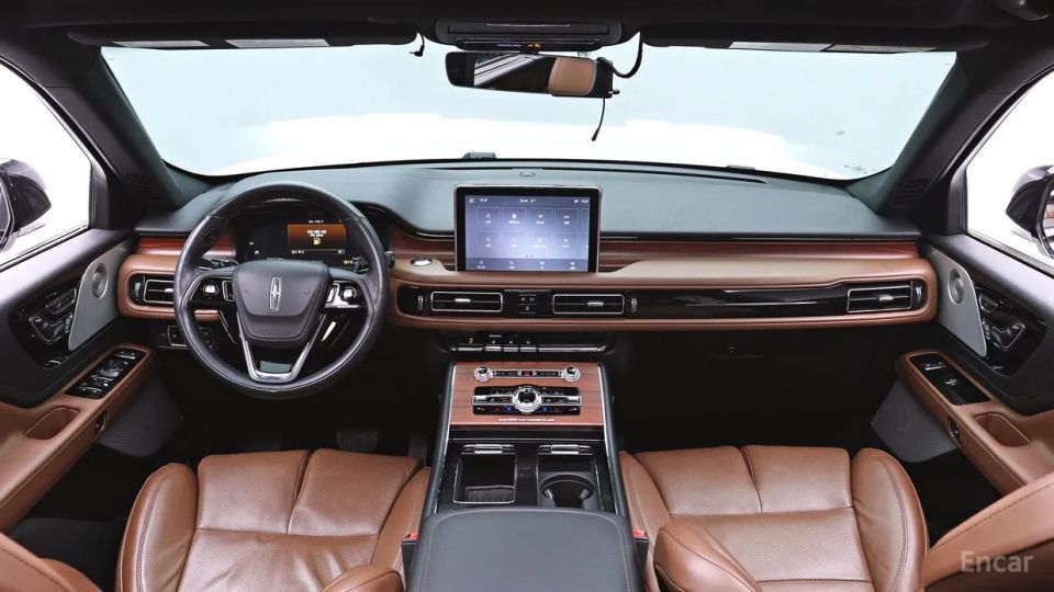 Lincoln Aviator