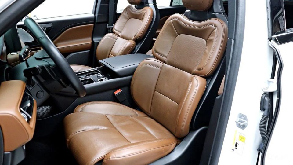 Lincoln Aviator