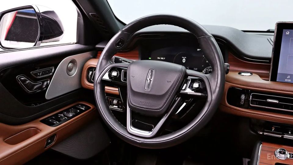 Lincoln Aviator