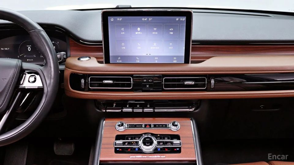 Lincoln Aviator